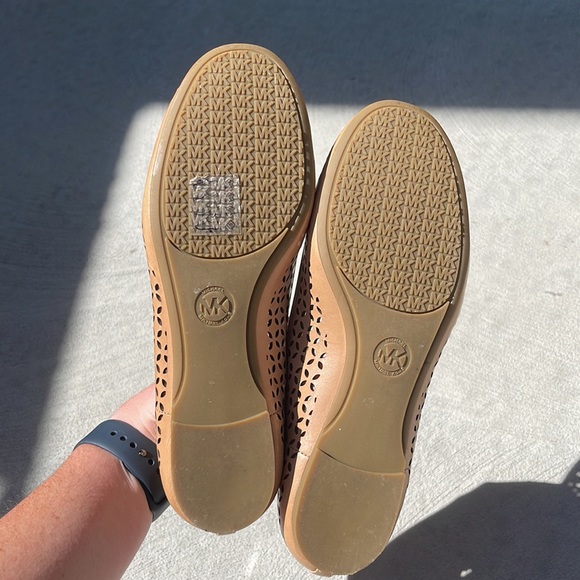 Womens Michael Kors ballerina slides! - Picture 4 of 4